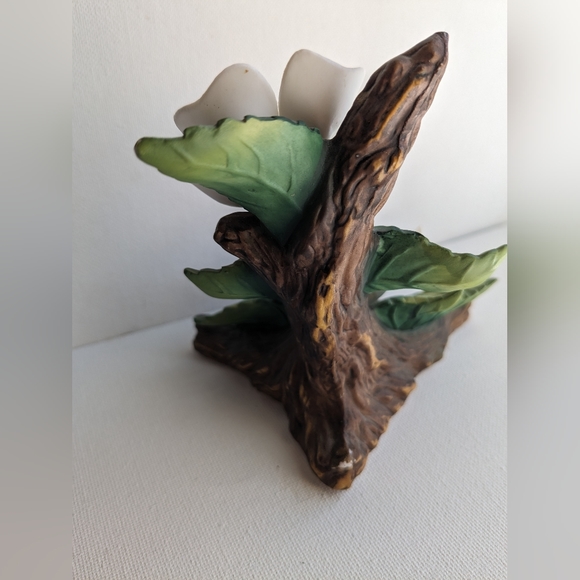 Vintage Magnolia Hand Painted Porcelain Bisque Figurine S-1 - Picture 3 of 10